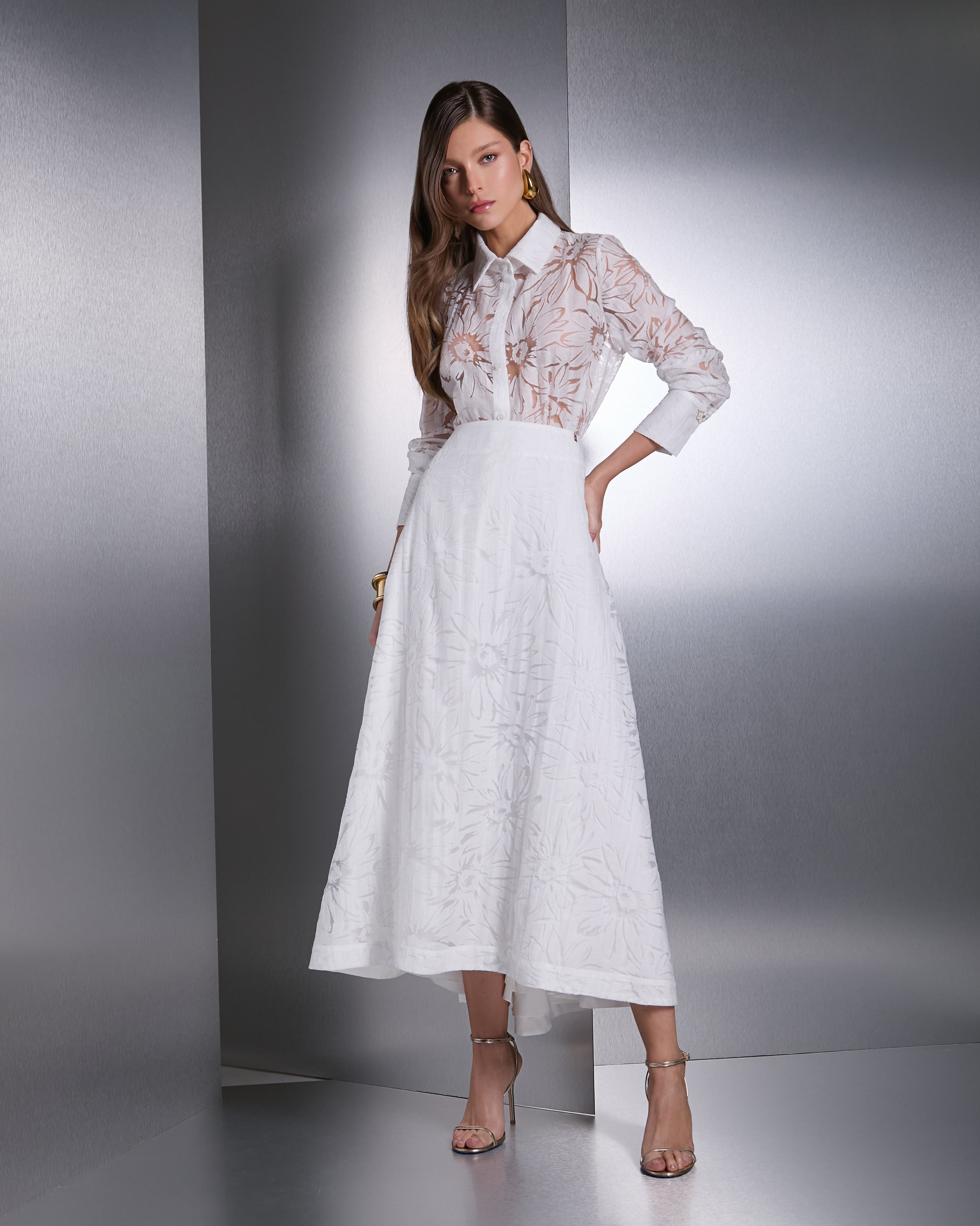 ENSEMBLE - CHEMISE TRANSPARENTE  IMPRIMÉ FLORAL - JUPE MIDI - OFF WHITE