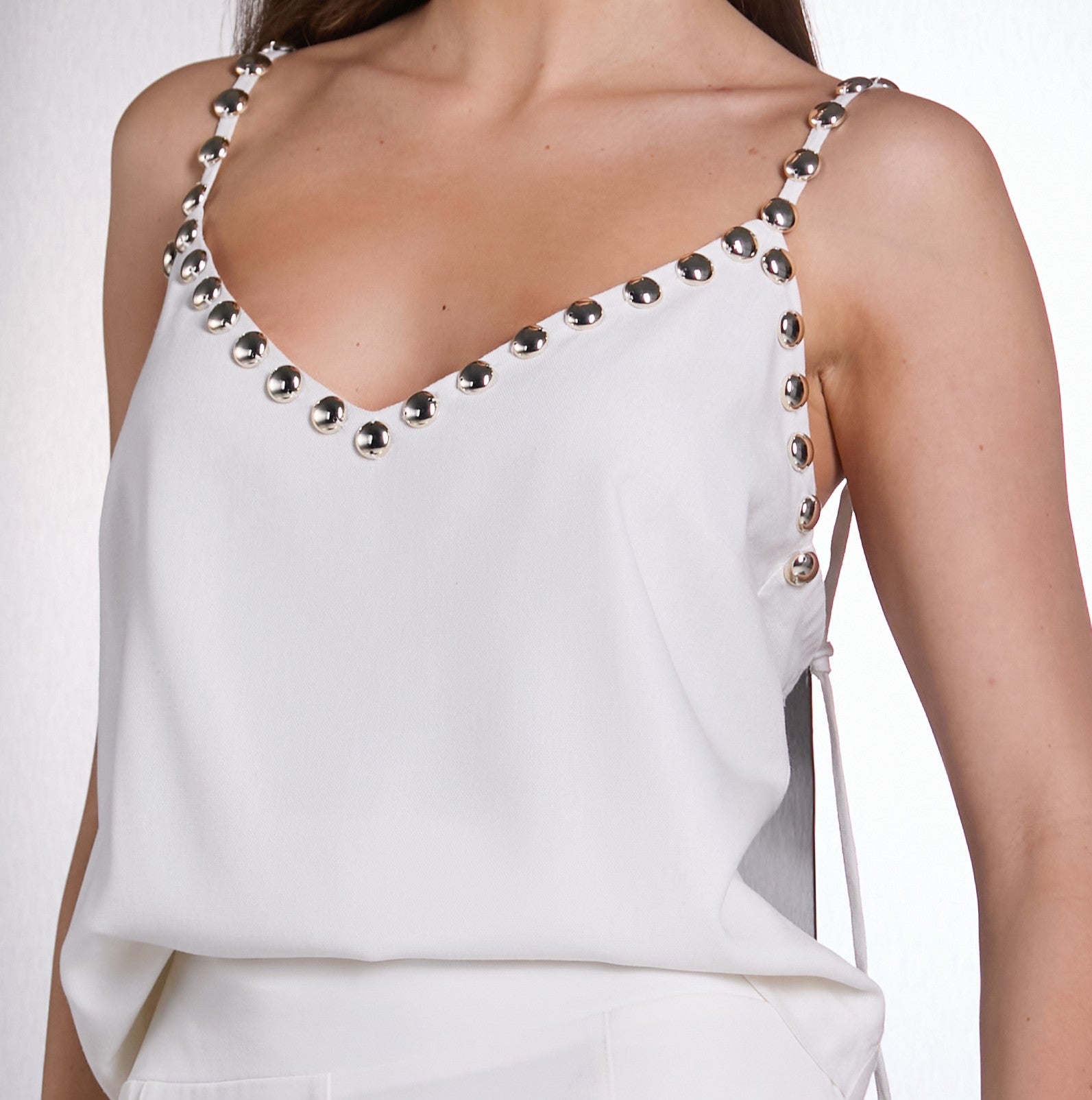 TOP OFF-WHITE - DÉTAILS MÉTALIQUE