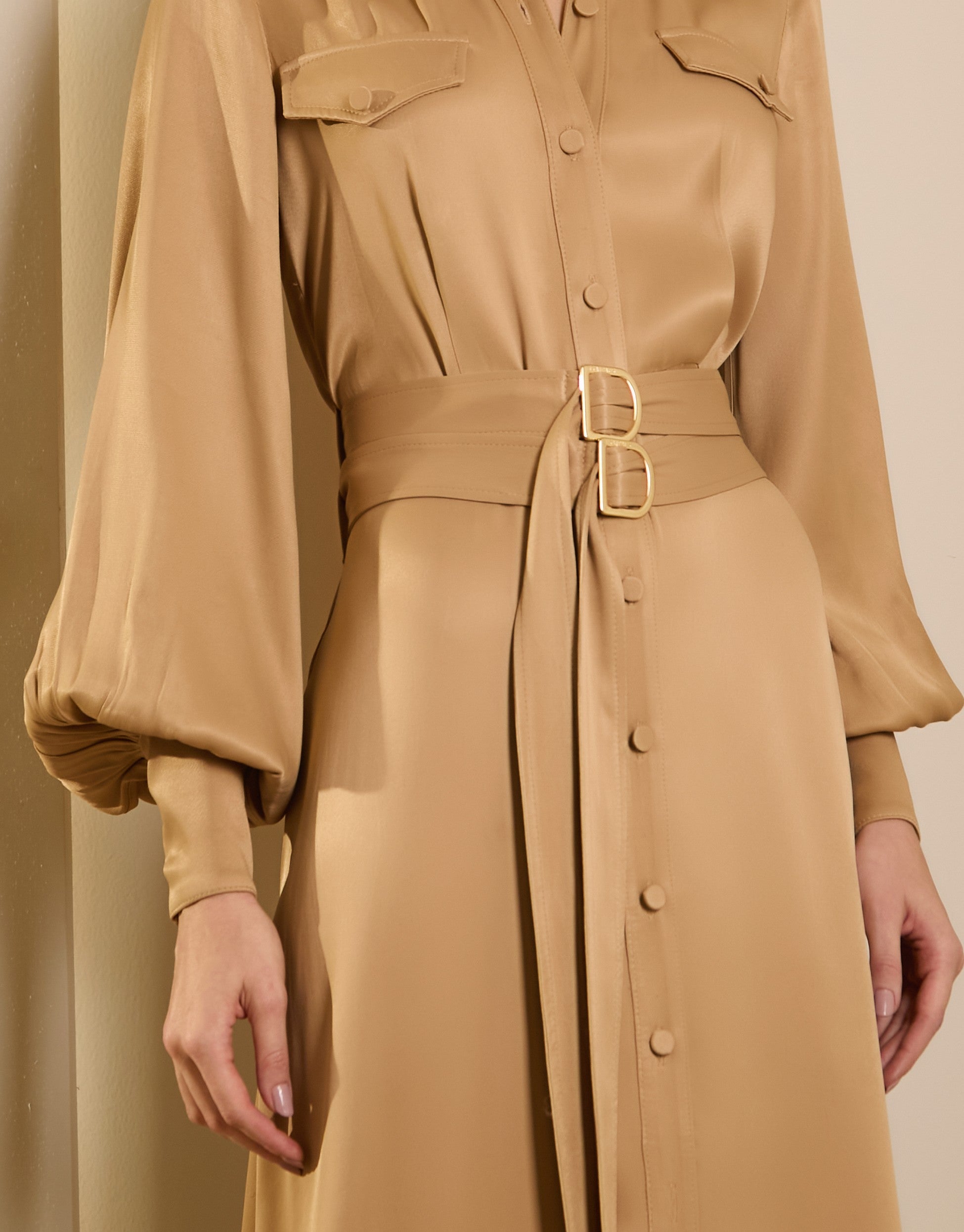ROBE-CHEMISE - CARAMEL SATINÉ  - DOUBLE CEINTURE
